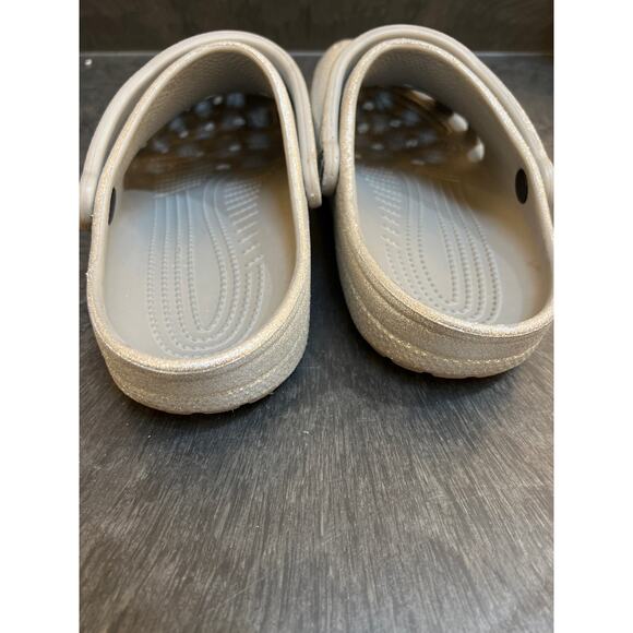 Crocs Silver Glitter Slip On Clogs Unisex Women's 10 Men's 8 - Picture 2 of 7